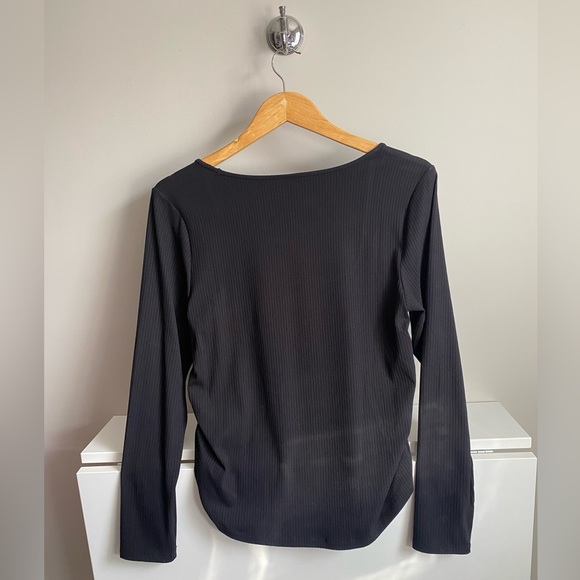 Old Navy long sleeve top - Picture 2 of 5